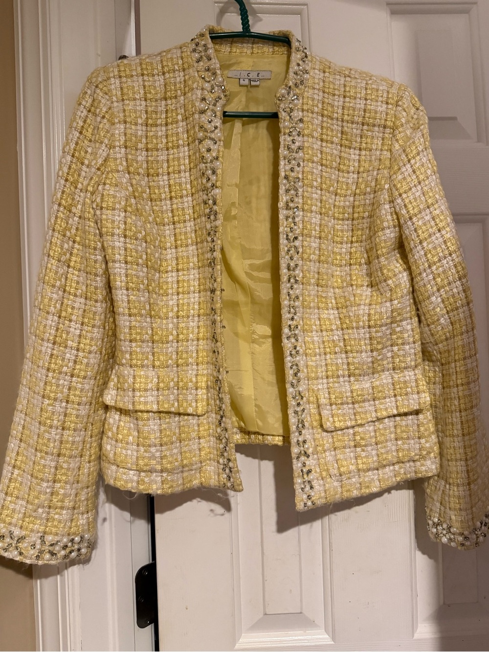 Pearl-Trim Yellow Tweed Collarless Blazer with eye hook closure